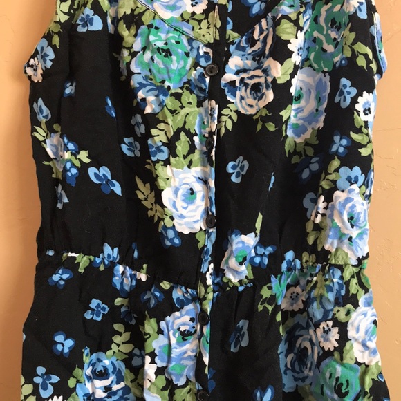 TILLYS FLORAL DRESS - Picture 2 of 3